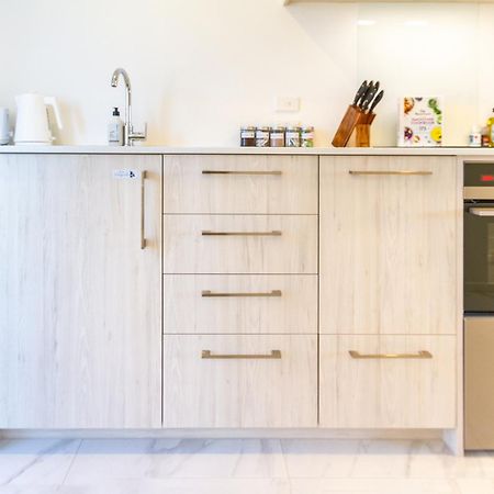 City Living: Upper Studio Haven On Wilmer Christchurch Esterno foto